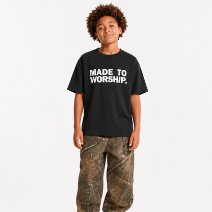 FAVORED. Kids MADE TO WORSHIP. T-Shirt